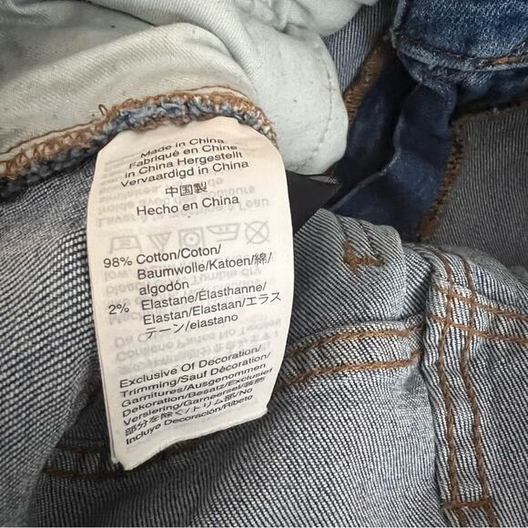 Madewell The High-Rise Slim Boyjean in Lita Wash: Step-Hem Edition - Picture 9 of 10